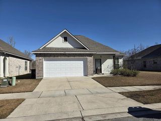 7211 Kenilworth Crossing Ave, Baton Rouge, LA 70820