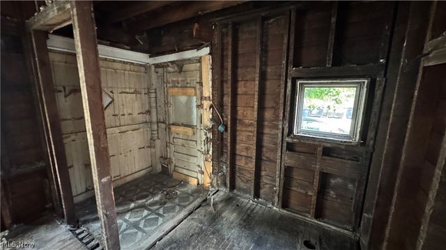 12913 Larchmere Boulevard, Shaker Heights, OH 44120
