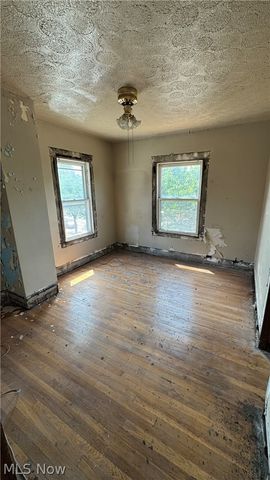 12913 Larchmere Boulevard, Shaker Heights, OH 44120