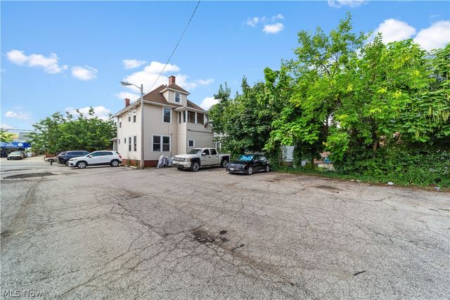 12913 Larchmere Boulevard, Shaker Heights, OH 44120