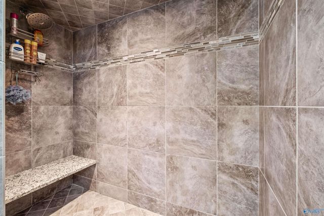 325 Alicia Lane, Gadsden, AL 35901