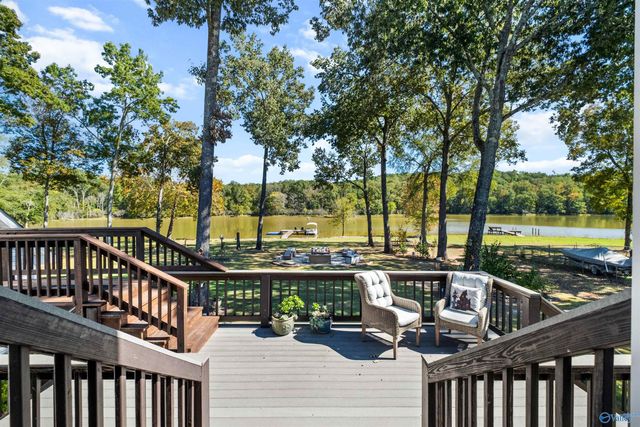 325 Alicia Lane, Gadsden, AL 35901