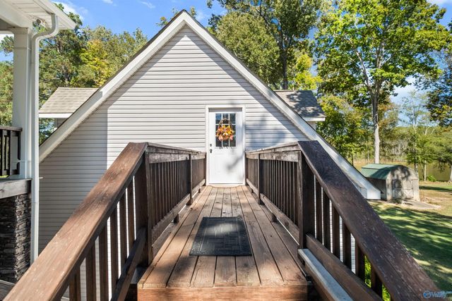 325 Alicia Lane, Gadsden, AL 35901