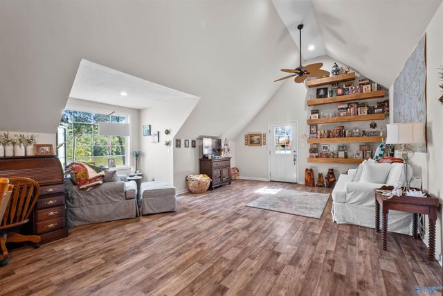 325 Alicia Lane, Gadsden, AL 35901