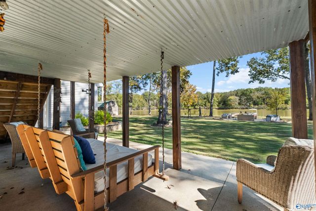 325 Alicia Lane, Gadsden, AL 35901