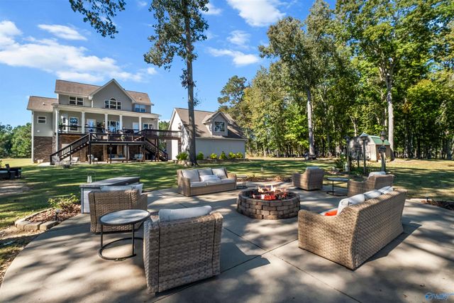 325 Alicia Lane, Gadsden, AL 35901