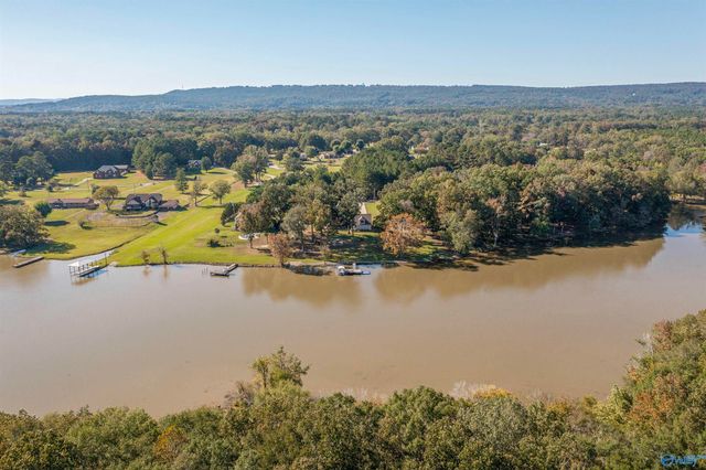 325 Alicia Lane, Gadsden, AL 35901