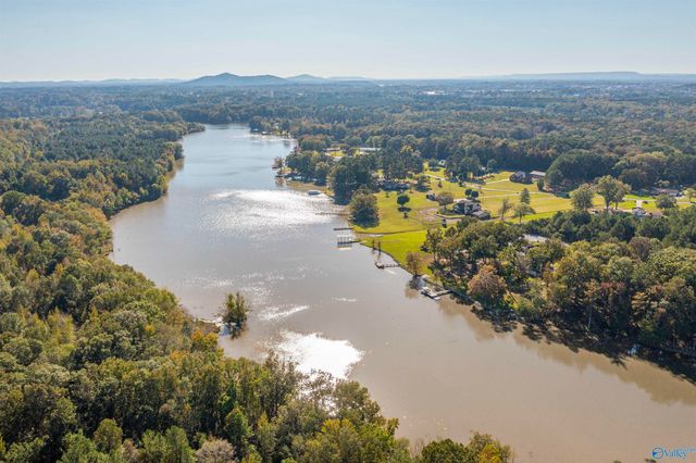 325 Alicia Lane, Gadsden, AL 35901