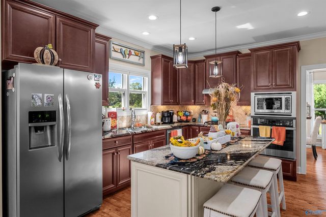 325 Alicia Lane, Gadsden, AL 35901