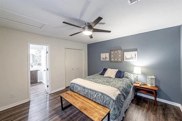 14427 Briarhills Parkway, Houston, TX 77077