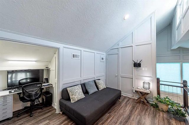 14427 Briarhills Parkway, Houston, TX 77077