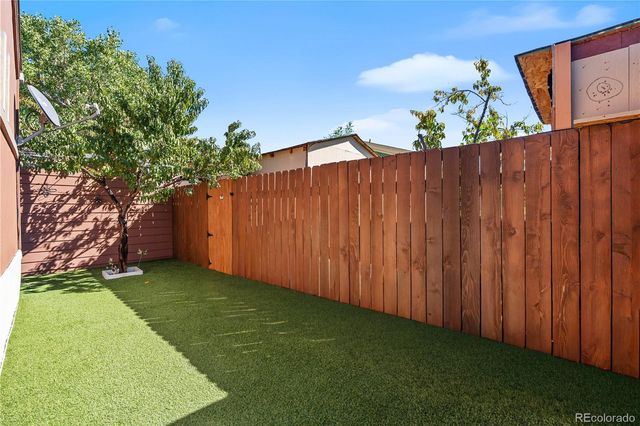 5140 E 96th Place, Denver, CO 80229