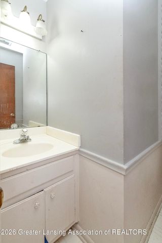 3601 Christine Drive, Lansing, MI 48911