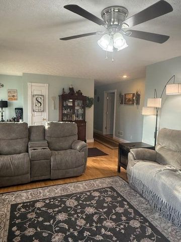 131 Creekside Place, Jamestown, KY 42629