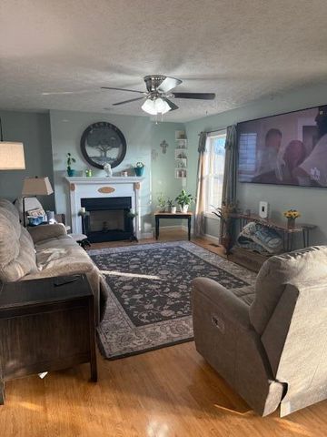 131 Creekside Place, Jamestown, KY 42629