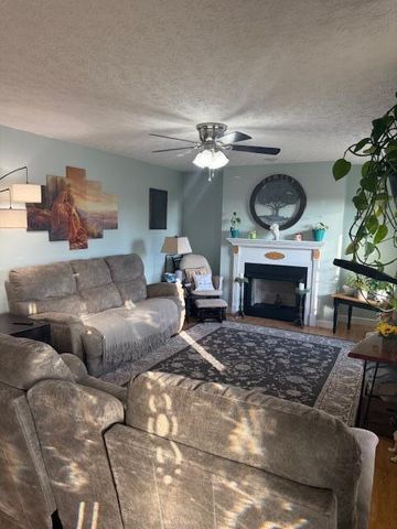 131 Creekside Place, Jamestown, KY 42629