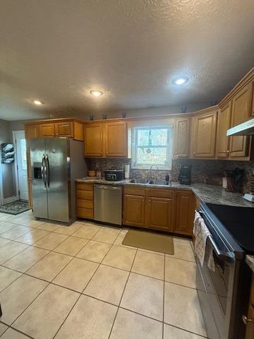 131 Creekside Place, Jamestown, KY 42629