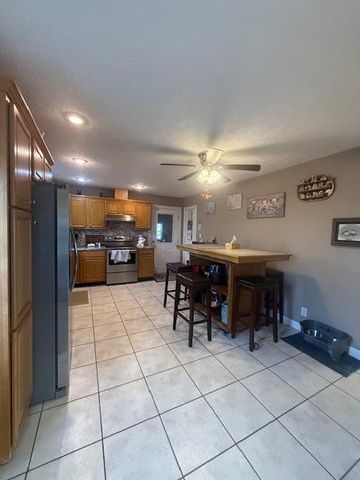 131 Creekside Place, Jamestown, KY 42629