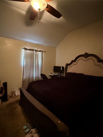 110 Almond Drive, Lake Jackson, TX 77566