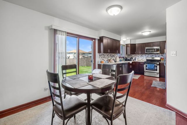21154 Whitney Drive, Matteson, IL 60443