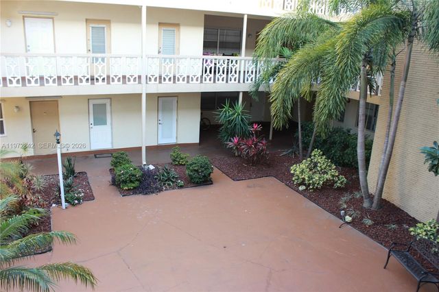 1958 Monroe St 210, Hollywood, FL 33020