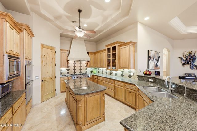 11625 E WINDROSE Drive, Scottsdale, AZ 85259