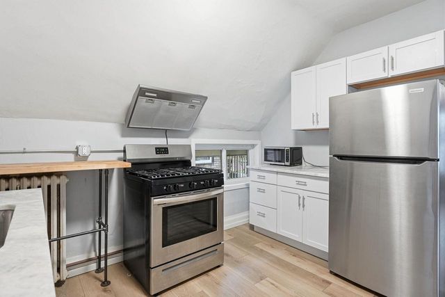 2027 Washington Avenue, Madison, WI 53704