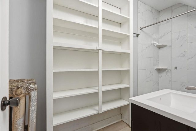 2027 Washington Avenue, Madison, WI 53704