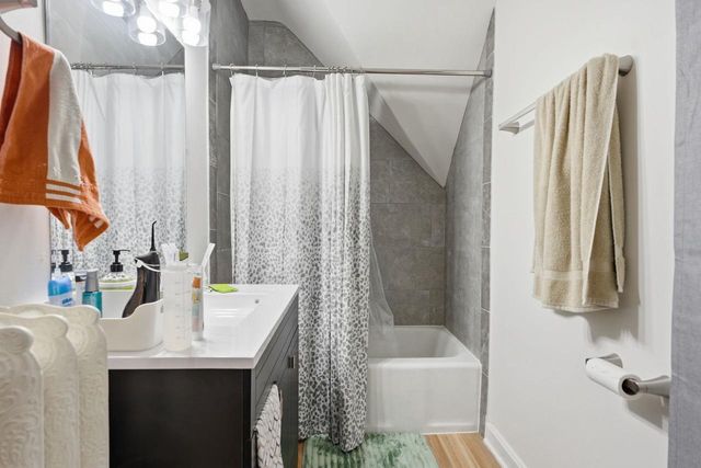 2027 Washington Avenue, Madison, WI 53704
