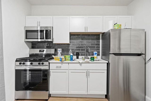 2027 Washington Avenue, Madison, WI 53704