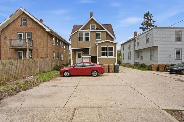 2027 Washington Avenue, Madison, WI 53704