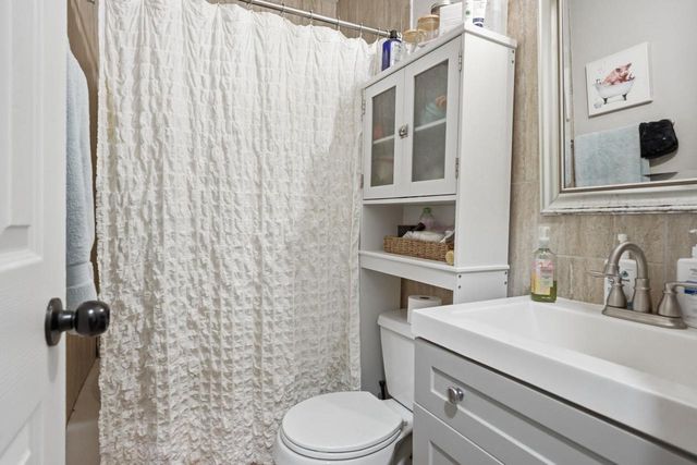 2027 Washington Avenue, Madison, WI 53704