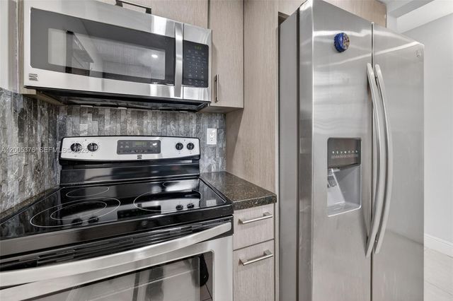 8550 SW 109th Ave 5-217, Miami, FL 33173