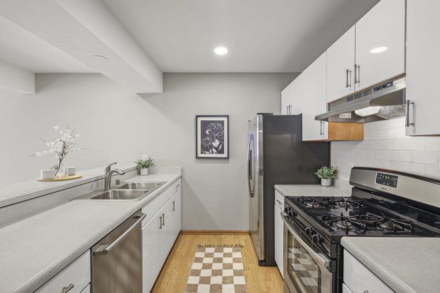 6809 Raymond Road, Madison, WI 53719
