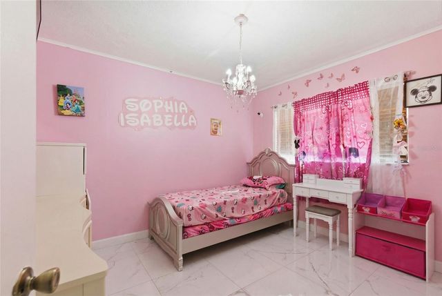 1506 S OREGON CIRCLE, Tampa, FL 33612