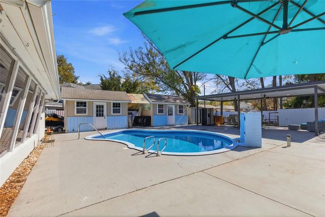 1506 S OREGON CIRCLE, Tampa, FL 33612