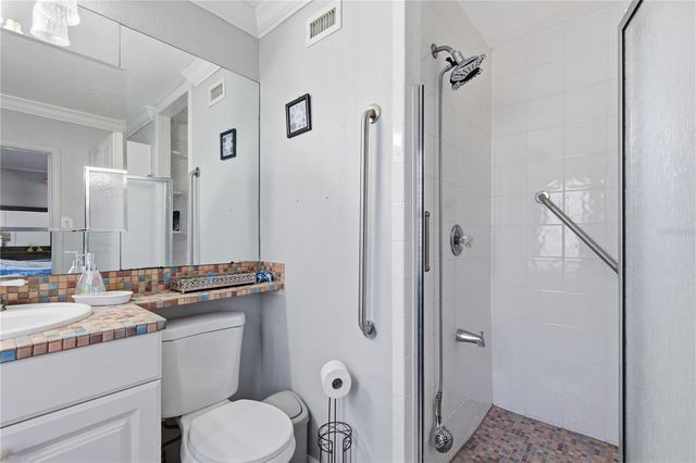 1506 S OREGON CIRCLE, Tampa, FL 33612