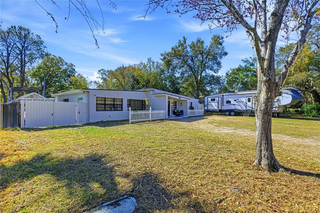 1506 S OREGON CIRCLE, Tampa, FL 33612