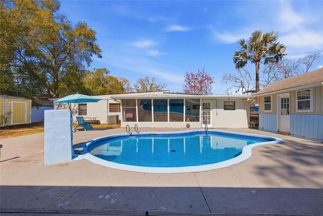 1506 S OREGON CIRCLE, Tampa, FL 33612