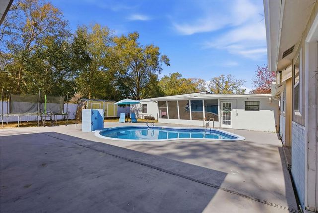 1506 S OREGON CIRCLE, Tampa, FL 33612