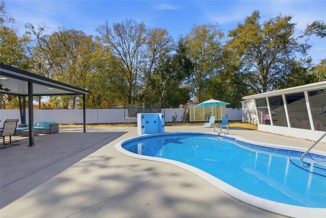 1506 S OREGON CIRCLE, Tampa, FL 33612