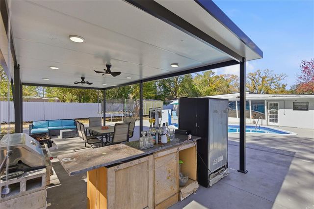 1506 S OREGON CIRCLE, Tampa, FL 33612