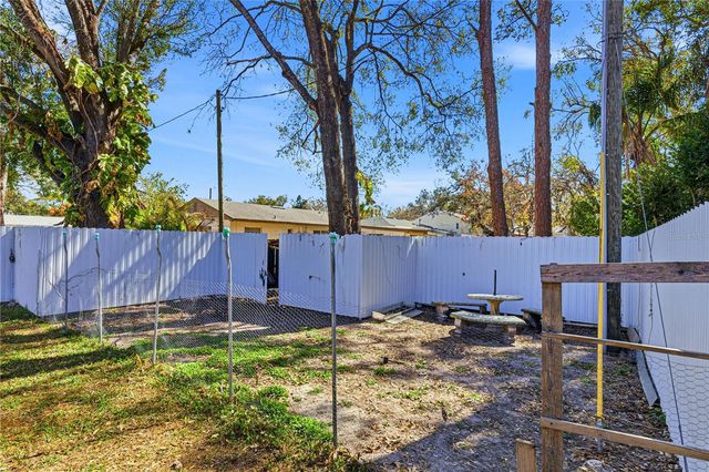 1506 S OREGON CIRCLE, Tampa, FL 33612