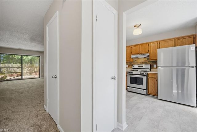 736 Hecate DR, Virginia Beach, VA 23454