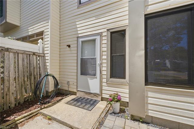 736 Hecate DR, Virginia Beach, VA 23454