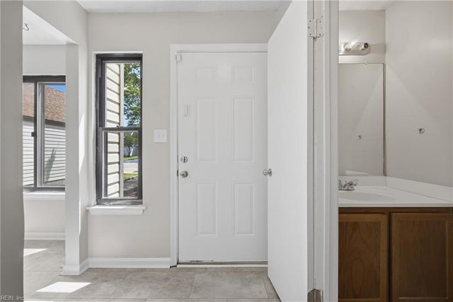 736 Hecate DR, Virginia Beach, VA 23454