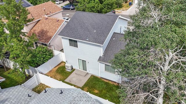 8260 S 560 E, Sandy, UT 84070