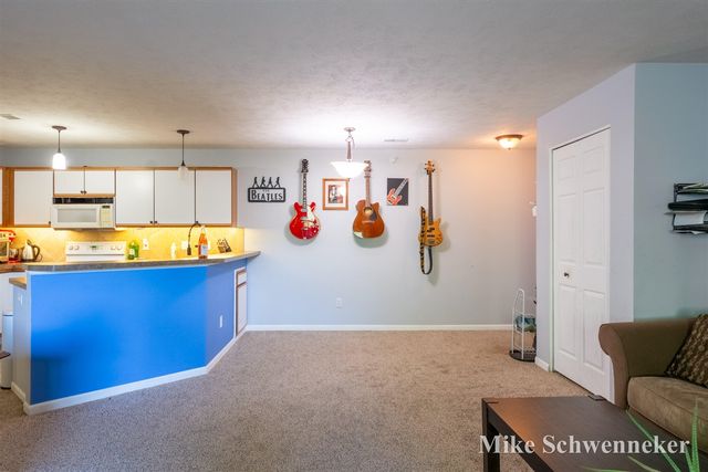 8496 Jasonville Court 102, Caledonia, MI 49316