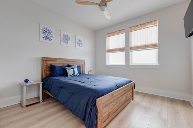4010 Miramar Court, Galveston, TX 77554