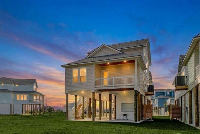 4010 Miramar Court, Galveston, TX 77554
